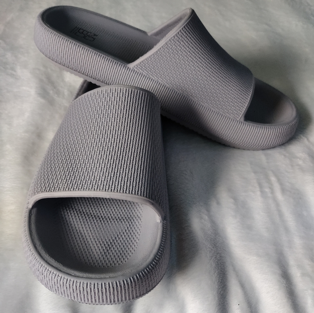 Pillow slides